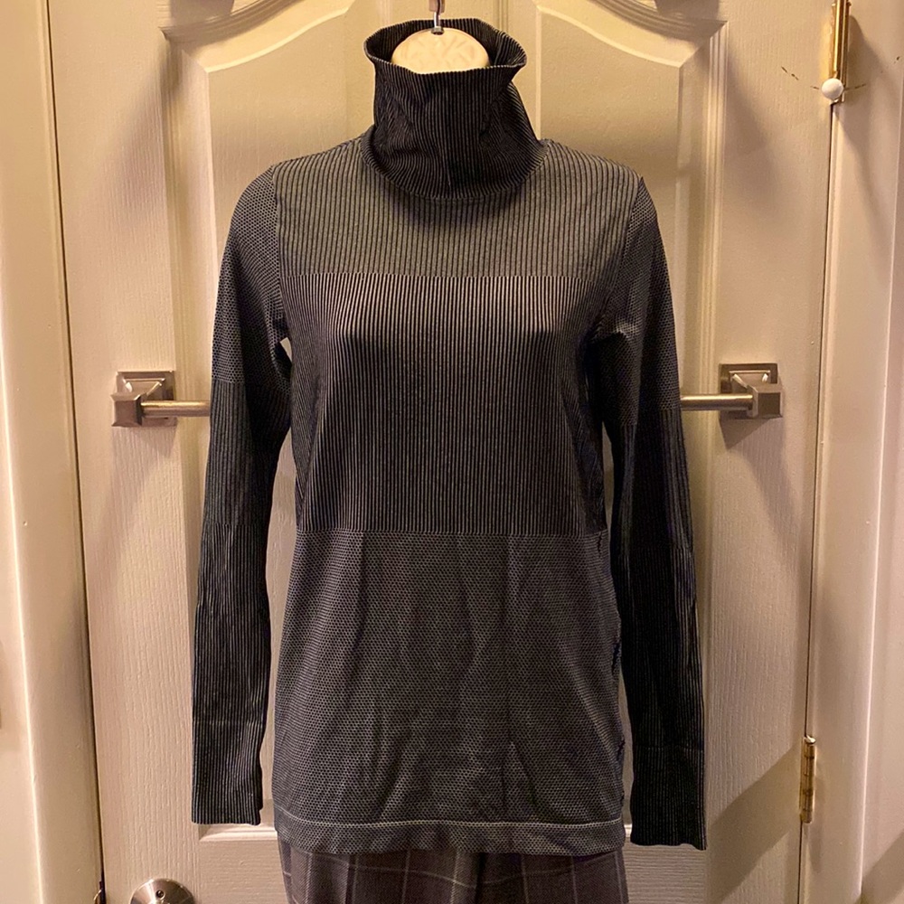 Athleta long sleeve top.